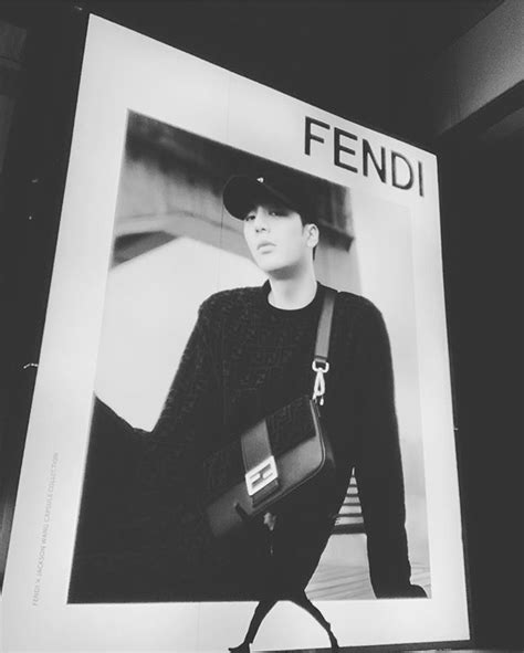 fendi 王嘉爾|王嘉爾 Jackson Wang×FENDI 推聯名系列「黑得徹底  .